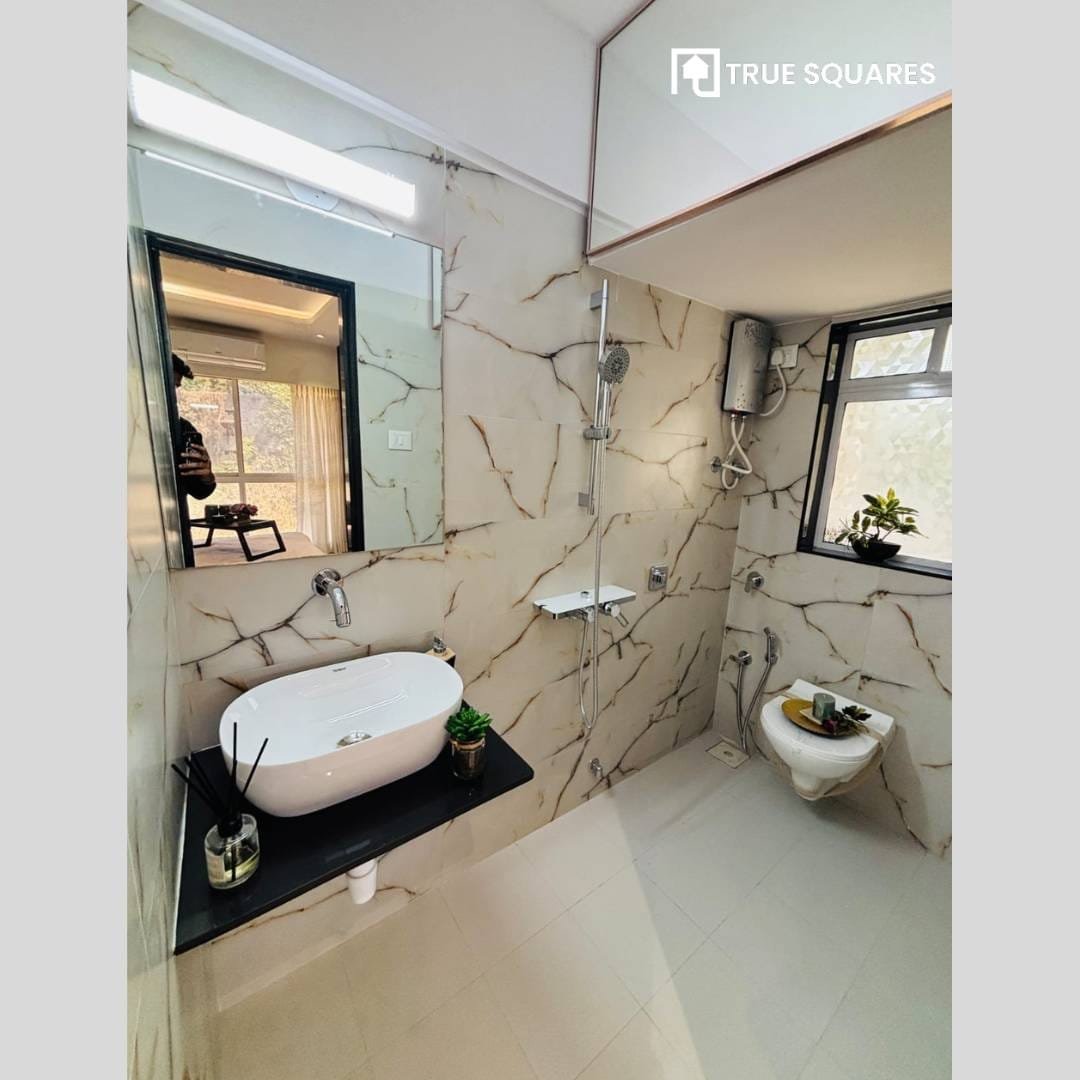 Ornate Rise in Bhiwandi
